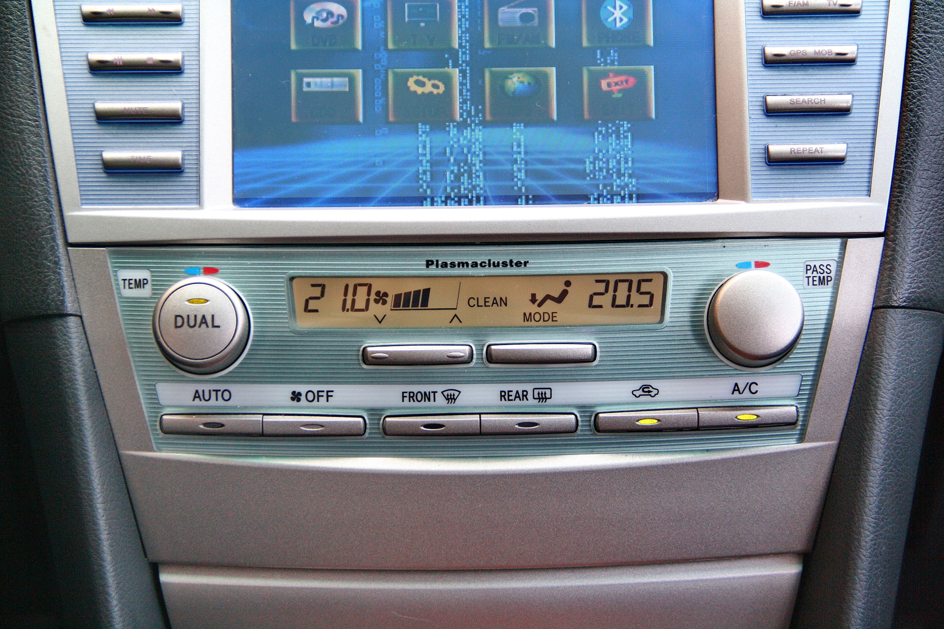 Toyota Camry XLE